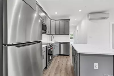 533 Greenwich Street #1D, Hempstead, NY 11550 - Photo 3