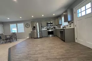 884 Beach St, Lindenhurst, NY 11757 - Photo 3