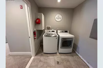 884 Beach Street, Lindenhurst, NY 11757 - Photo 7