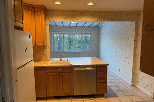 12 Cranberry Ln, Plainview, NY 11803 - Photo 5