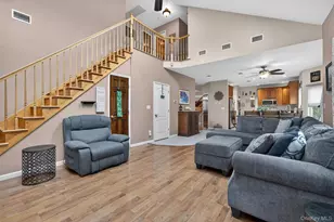 43 Greenwich Ave, Central Valley, NY 10917 - Photo 7