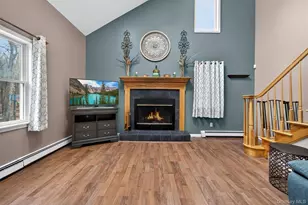 43 Greenwich Ave, Central Valley, NY 10917 - Photo 17