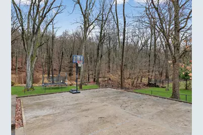 43 Greenwich Avenue, Central Valley, NY 10917 - Photo 37