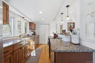 37 Sawmill Rd, Putnam Valley, NY 10579 - Photo 11