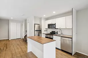 60 Marwood Rd N, Port Washington, NY 11050 - Photo 5