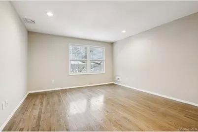 60 Marwood Road N #B, Port Washington, NY 11050 - Photo 13