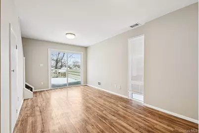 60 Marwood Road N #B, Port Washington, NY 11050 - Photo 21