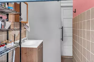 32-23 95th St, East Elmhurst, NY 11369 - Photo 19