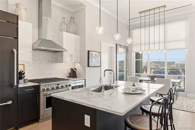 100 Garvies Point Road #1033, Glen Cove, NY 11542 - Photo 7