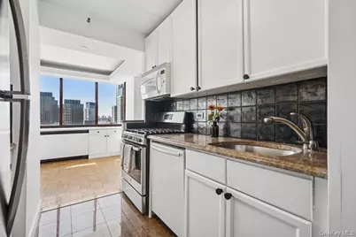 4-74 48th Avenue #19A, Long Island City, NY 11109 - Photo 9