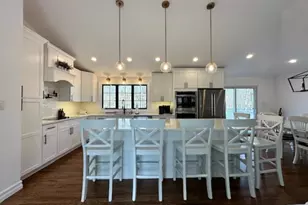 44 Eisenhower Dr, East Quogue, NY 11942 - Photo 3