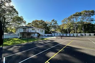 44 Eisenhower Dr, East Quogue, NY 11942 - Photo 17