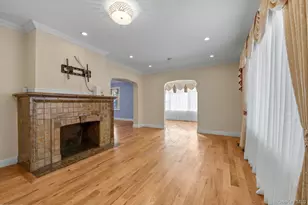 109-39 194th St, Saint Albans, NY 11412 - Photo 3