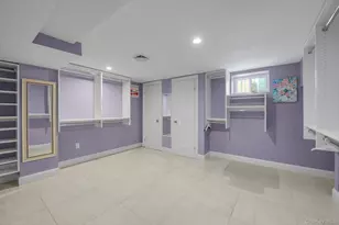 109-39 194th St, Saint Albans, NY 11412 - Photo 27