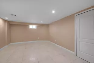 109-39 194th St, Saint Albans, NY 11412 - Photo 29