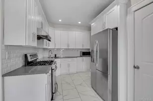 109-39 194th St, Saint Albans, NY 11412 - Photo 9