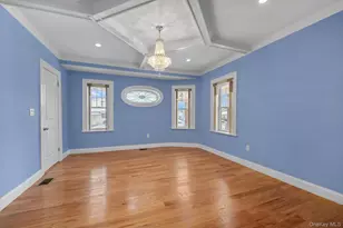 109-39 194th St, Saint Albans, NY 11412 - Photo 7