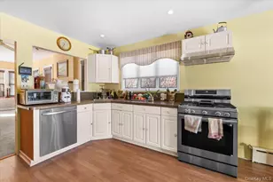 169 Sterling, Amityville, NY 11701 - Photo 19