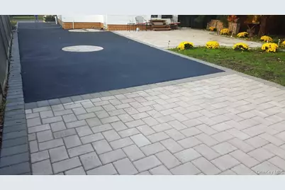 169 Sterling, Amityville, NY 11701 - Photo 29