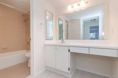 37 Bronxville Glen Drive #Bldg 5, Unit 1, Bronxville, NY 10708 - Photo 19