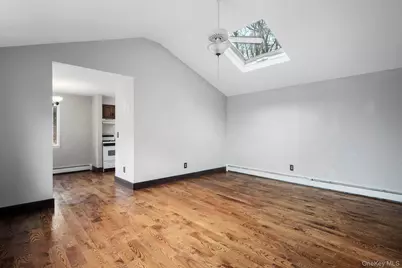 689 S Mountain Road #cottage, New City, NY 10956 - Photo 7