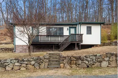 689 S Mountain Road #cottage, New City, NY 10956 - Photo 3