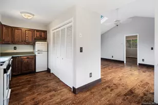 689 S Mountain Rd, New City, NY 10956 - Photo 9