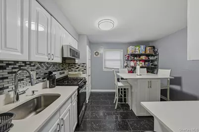 12866 238th Street, Rosedale, NY 11422 - Photo 7