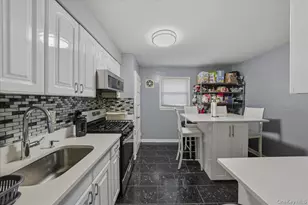 128-66 238th St, Rosedale, NY 11422 - Photo 7