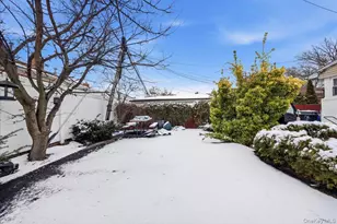 128-66 238th St, Rosedale, NY 11422 - Photo 23