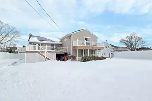 46 Harvest Ln, Commack, NY 11725 - Photo 5