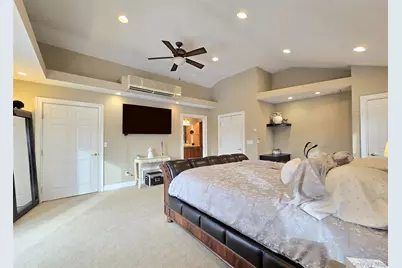 46 Harvest Lane, Commack, NY 11725 - Photo 19