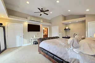 46 Harvest Ln, Commack, NY 11725 - Photo 19