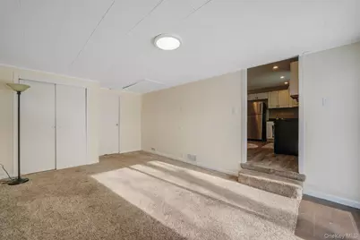 90 Winchester Drive, Lindenhurst, NY 11757 - Photo 25