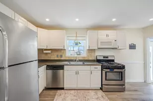 90 Winchester Dr, Lindenhurst, NY 11757 - Photo 21