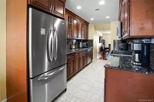 2860 Nicole Ct, Oceanside, NY 11572 - Photo 3