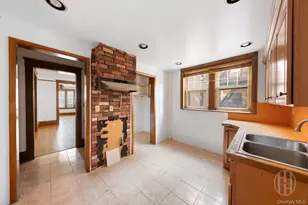 27 Locust Ave, New Rochelle, NY 10801 - Photo 7