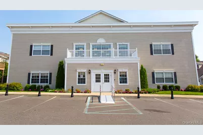 1532 Willow Lane, Valley Stream, NY 11580 - Photo 5