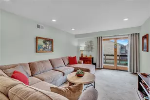 219 Mariners Way, Copiague, NY 11726 - Photo 9