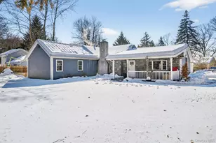 23 Pine Hill Dr, Greenwood Lake, NY 10925 - Photo 3