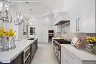 24 Landview Dr, Dix Hills, NY 11746 - Photo 9