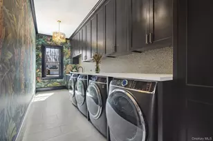 24 Landview Dr, Dix Hills, NY 11746 - Photo 41