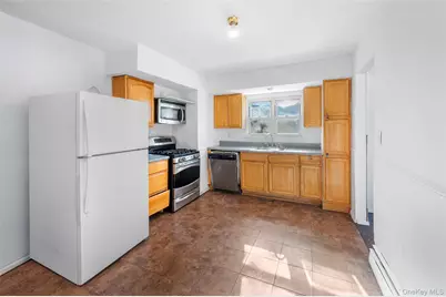 14989 253rd Street, Rosedale, NY 11422 - Photo 7