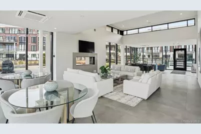 10 Shore Road #108, Glenwood Landing, NY 11547 - Photo 19