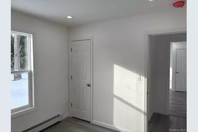 10 Dourland Road, Medford, NY 11763 - Photo 7