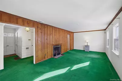 79 Appletree Lane, Roslyn Heights, NY 11577 - Photo 13