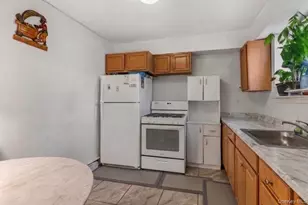 218-52 138th Rd, Springfield Gardens, NY 11413 - Photo 15