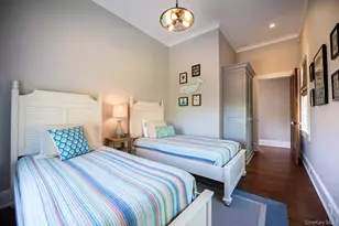 106 Old Depot Rd, Quogue, NY 11959 - Photo 21