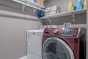 575 Hawthorne St, West Hempstead, NY 11552 - Photo 27