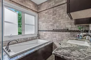 575 Hawthorne St, West Hempstead, NY 11552 - Photo 21